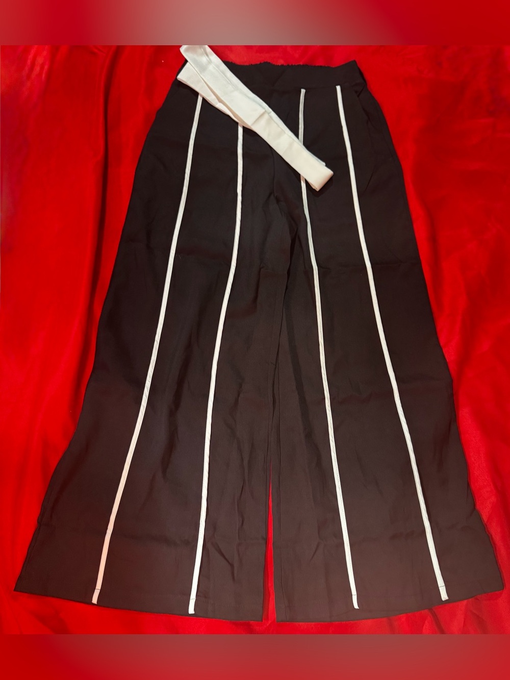 SHEIN Black Wide-Leg Trousers with White Vertical Stripes